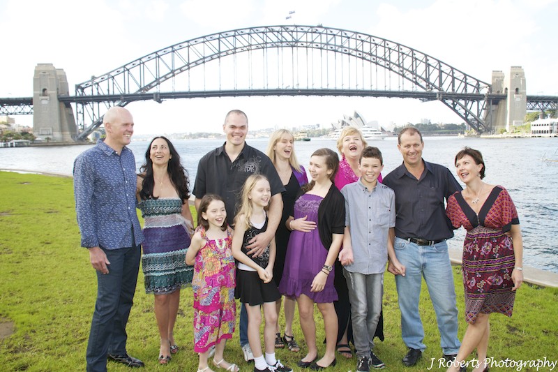 Extended family laughing - family portrait photography sydney